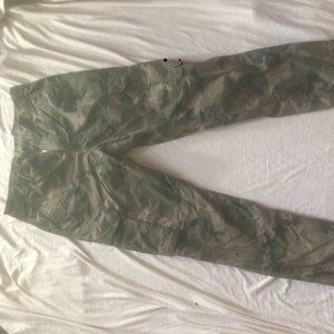 Men's H&M cargo pants camo 30/30